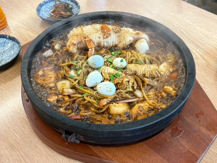 대왕암공원 근처 울산대왕암돌짬뽕 식사