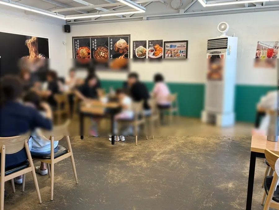 울산대왕암돌짬뽕 매장 내부