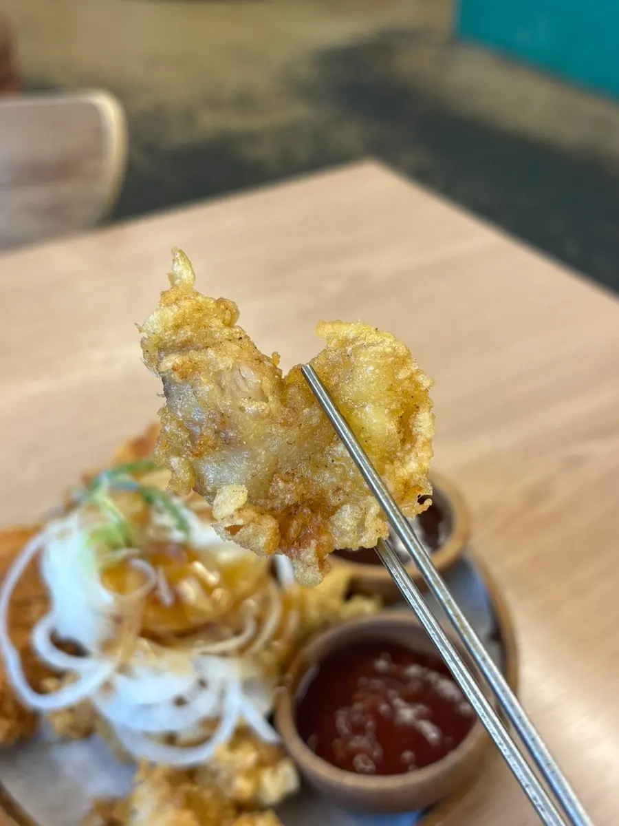 두툼하고 바삭한 돈탕