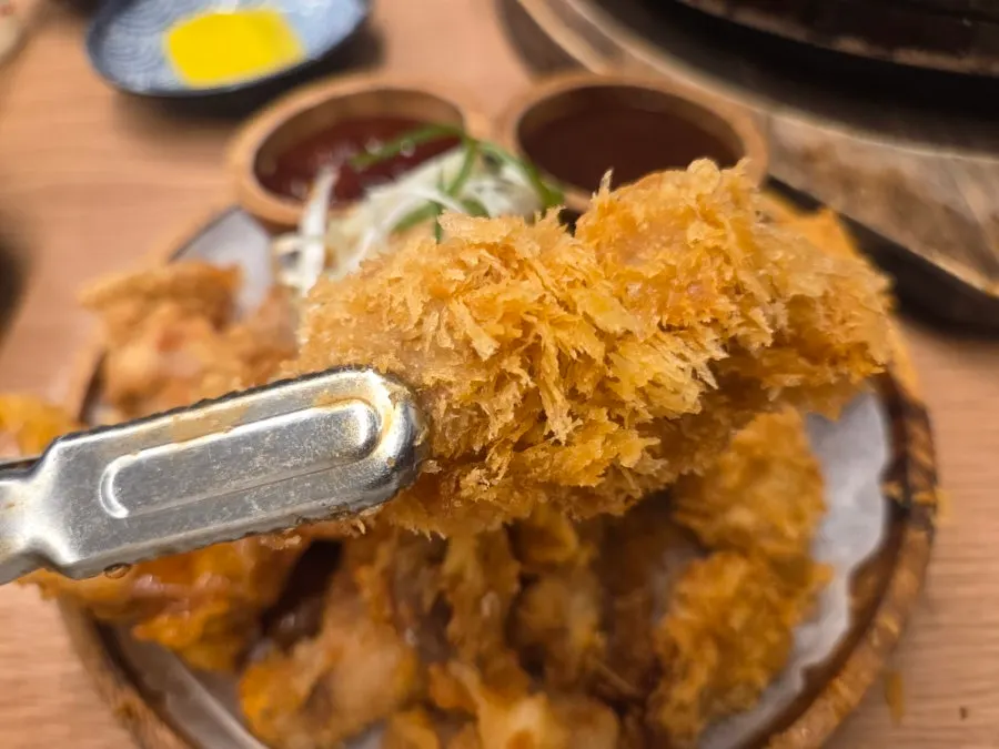 Cross-section of the dontang pork cutlet