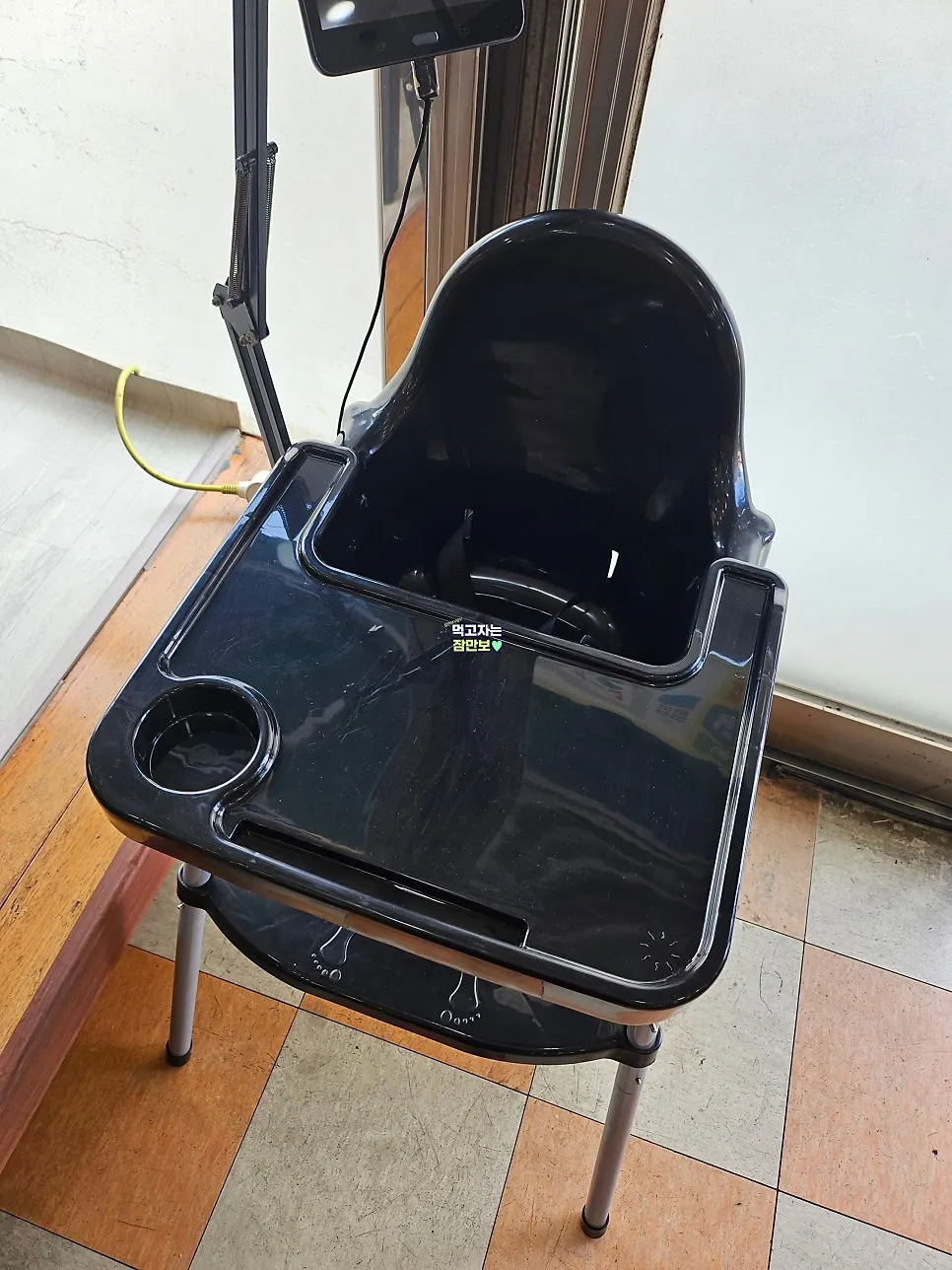 Baby chair inside Samsam Milmyeon Main Branch