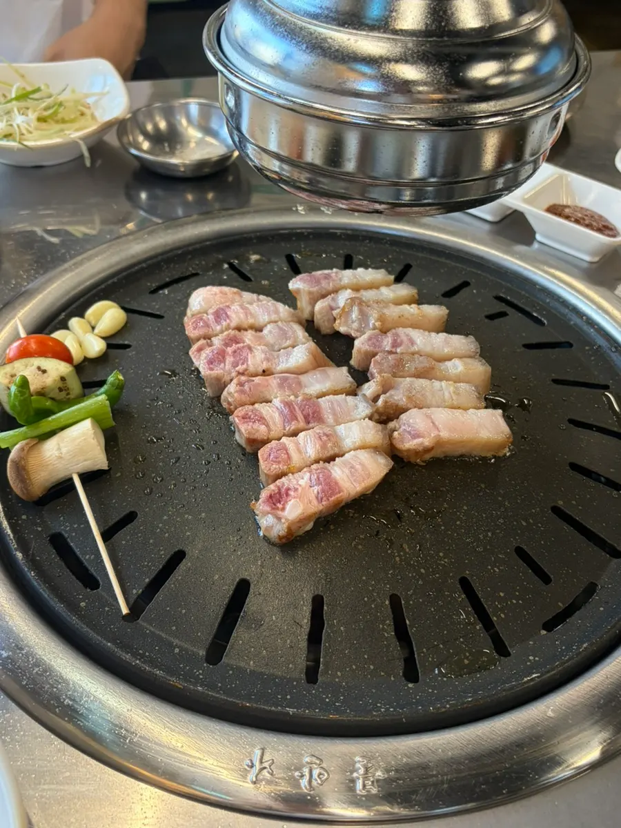 Black pork assortment beginning with ogyeopsal