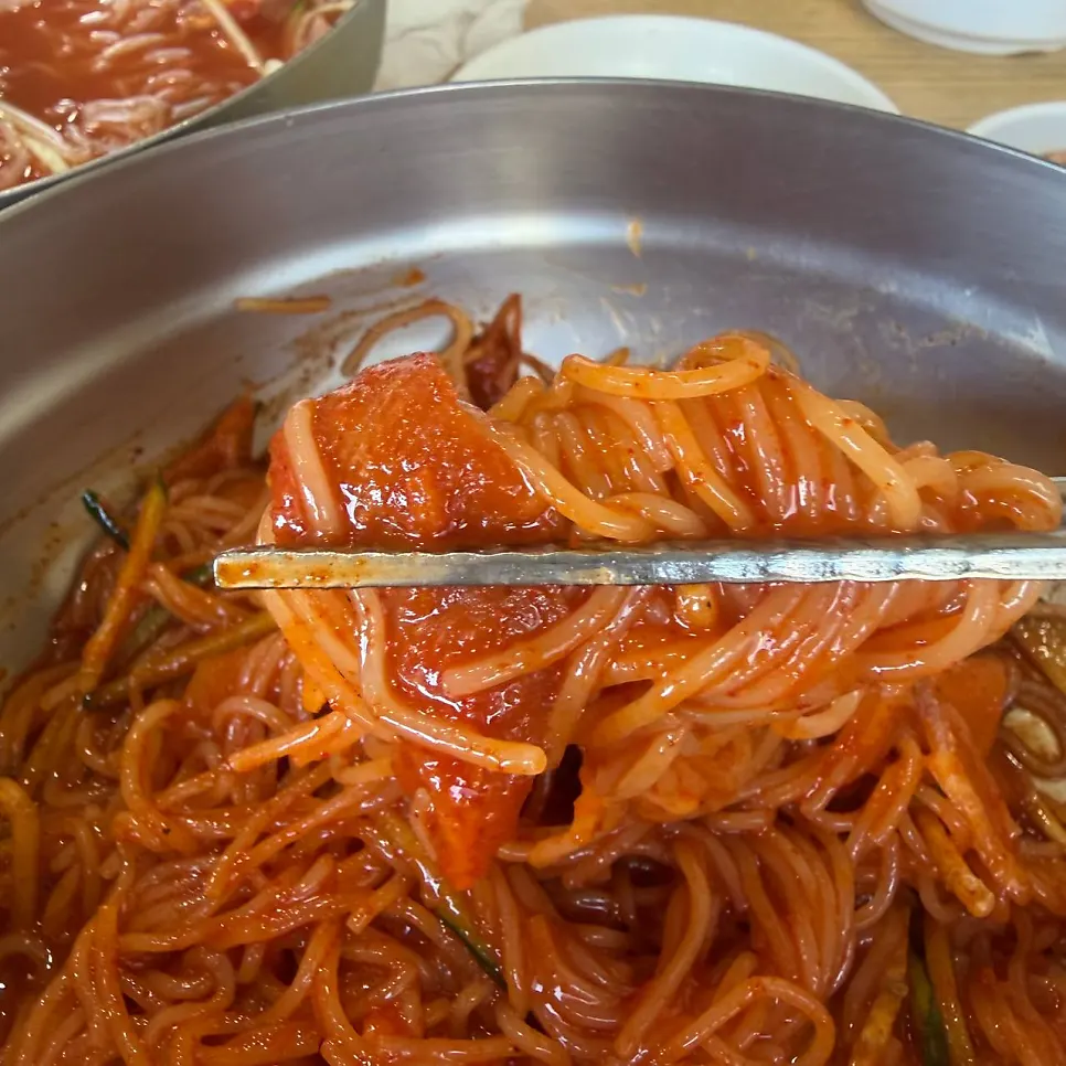 Noodles of the spicy bibim milmyeon