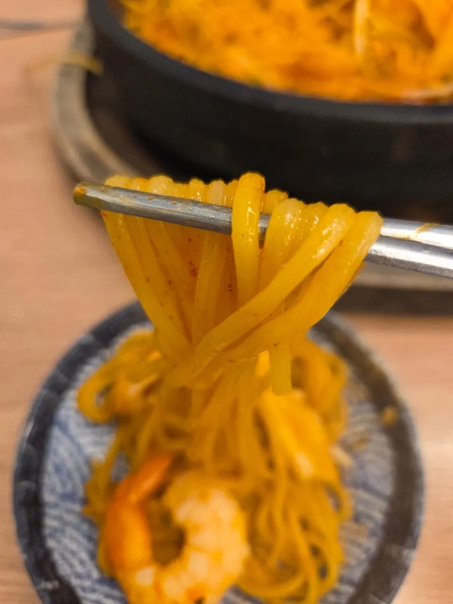 양념이 배어든 돌짬뽕 면