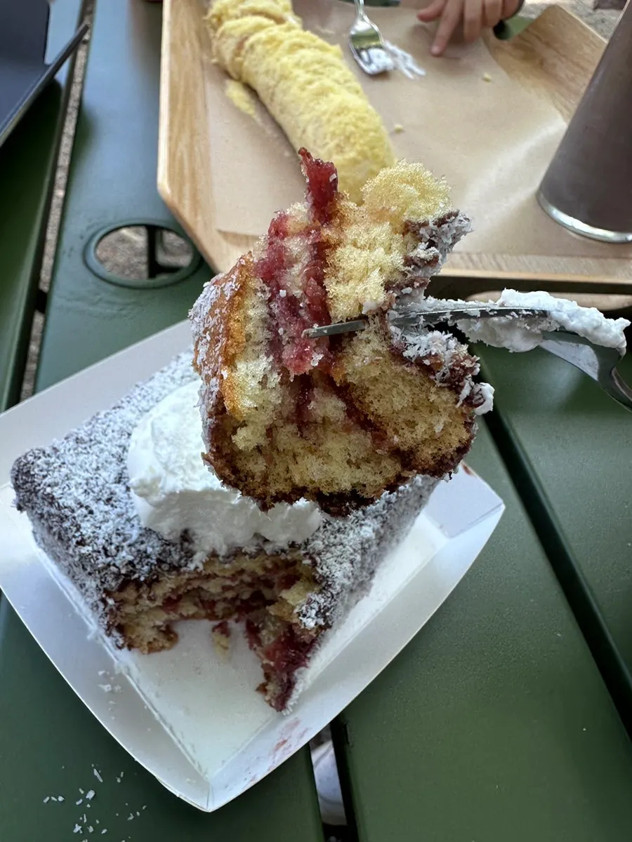 MUG's chocolate cake with strawberry jam