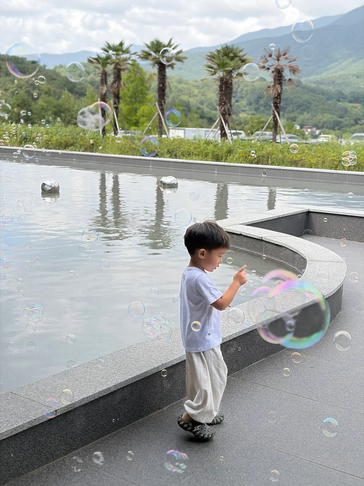 Outdoor area at MUG with a pond terrace