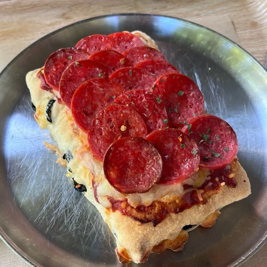 Close-up of the pepperoni pizza bread