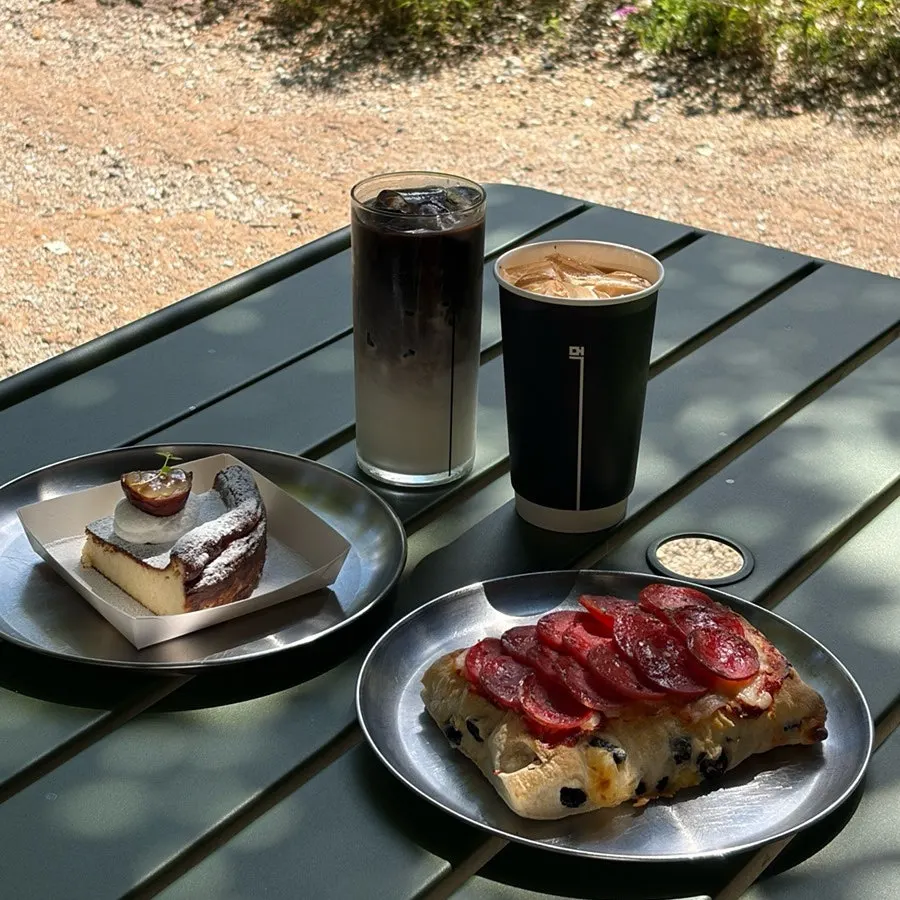 Closing shot of MUG's outdoor space