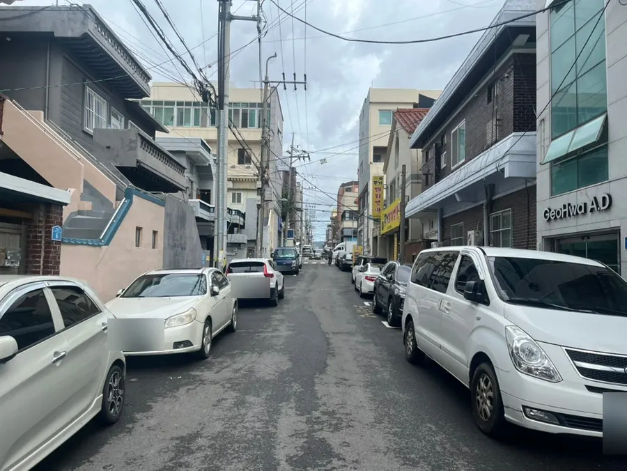 홈플러스 인근 골목길에 있는 종가돼지국밥 외관