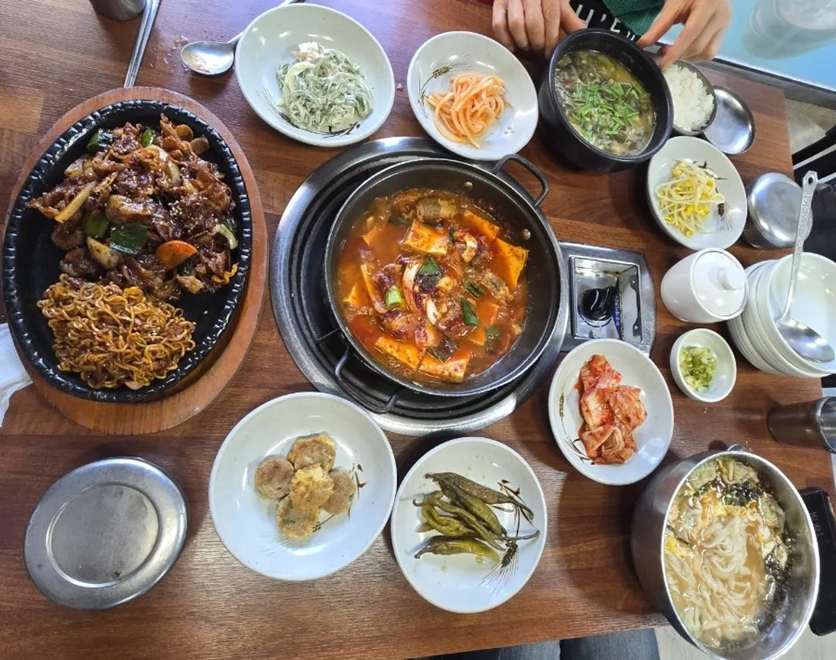 추어탕과 두부조림 등 메뉴 4종 한상