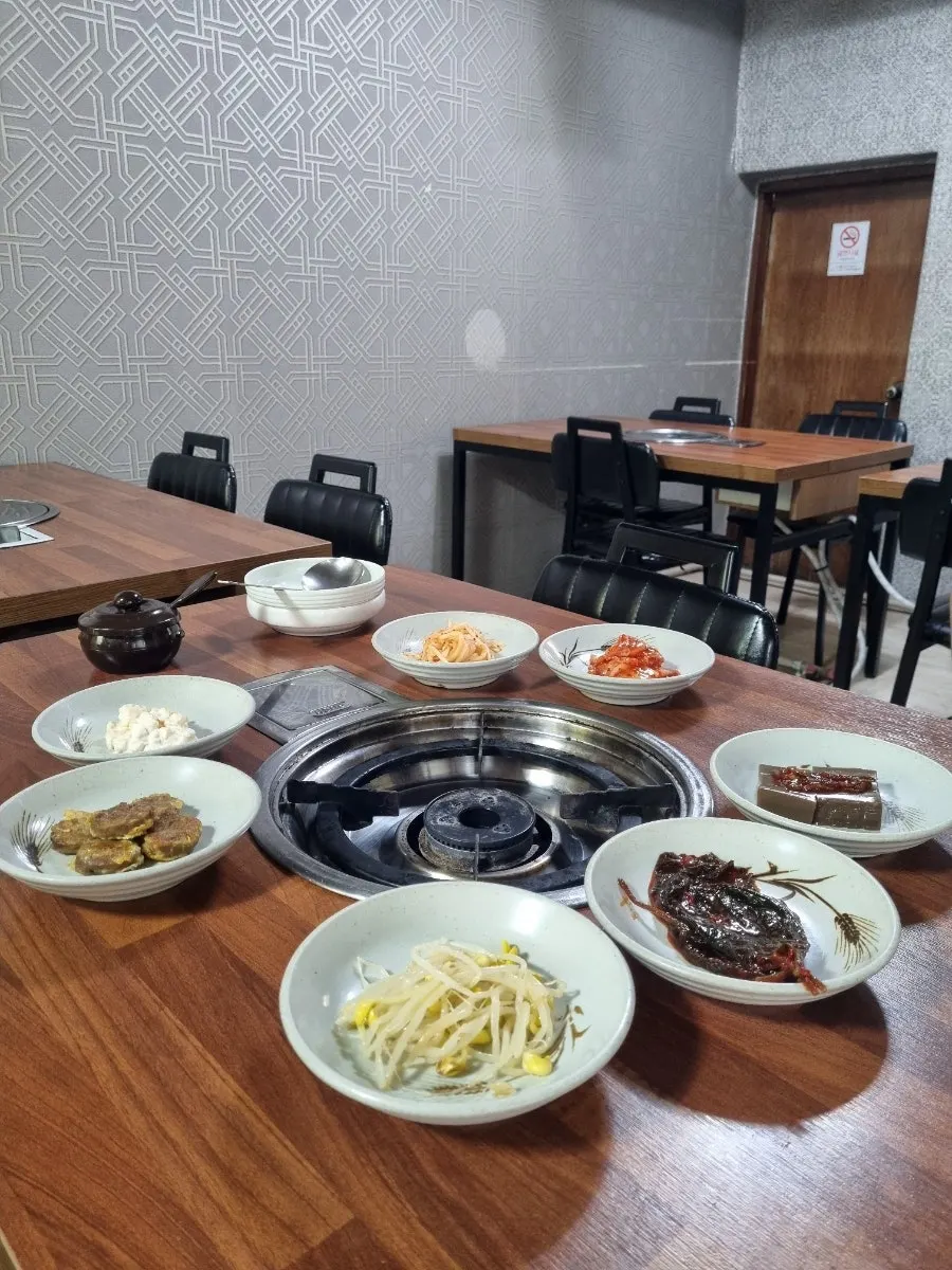 Korean menu prices near Ulsan University's back gate