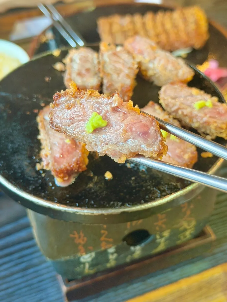 식사 마무리 규카츠정식 상차림