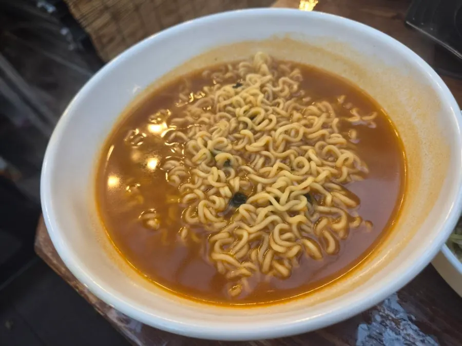 Jeon dipanaskan semula di atas gril