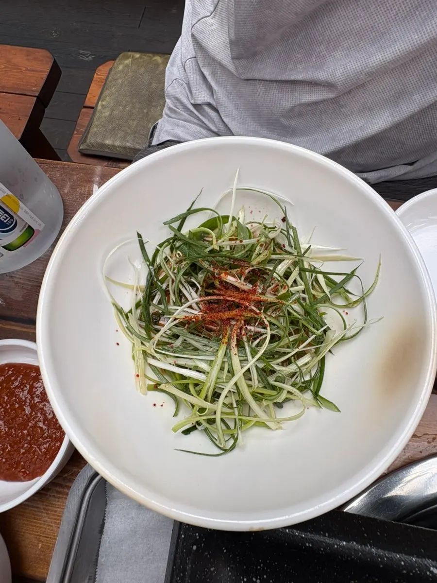 โต๊ะก่อนเริ่มย่างเนื้อ