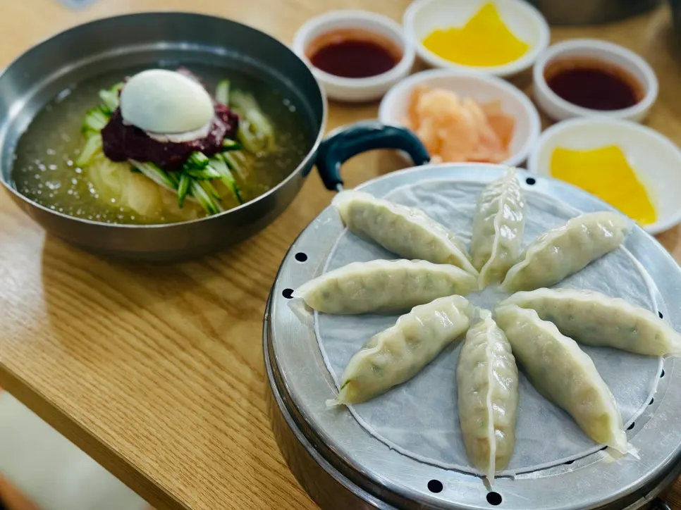 Mul milmyeon enjoyed with toppings