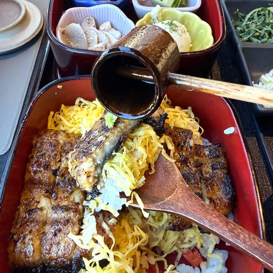 Eel rice bowl with extra tarae sauce added