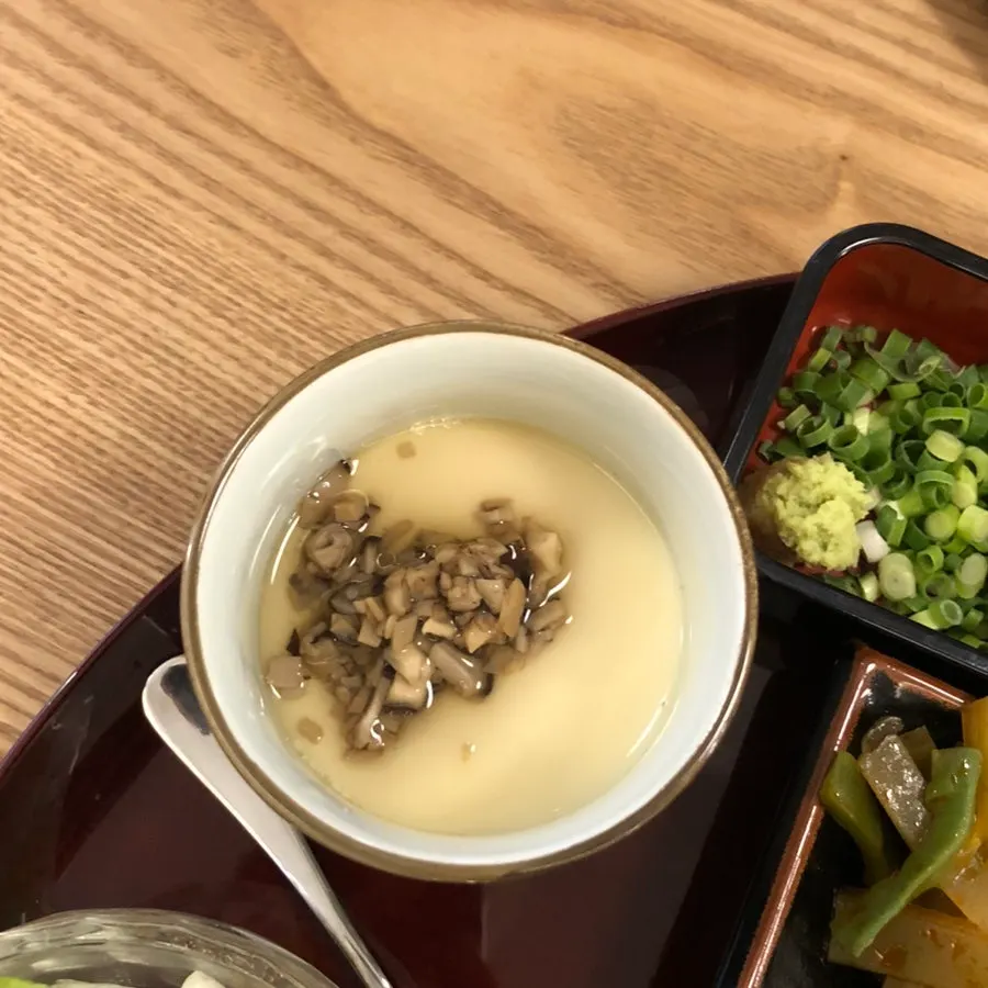 전복이 올라간 계란찜