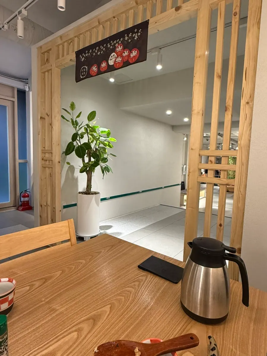 Calm atmosphere inside Unagiwa's dining hall