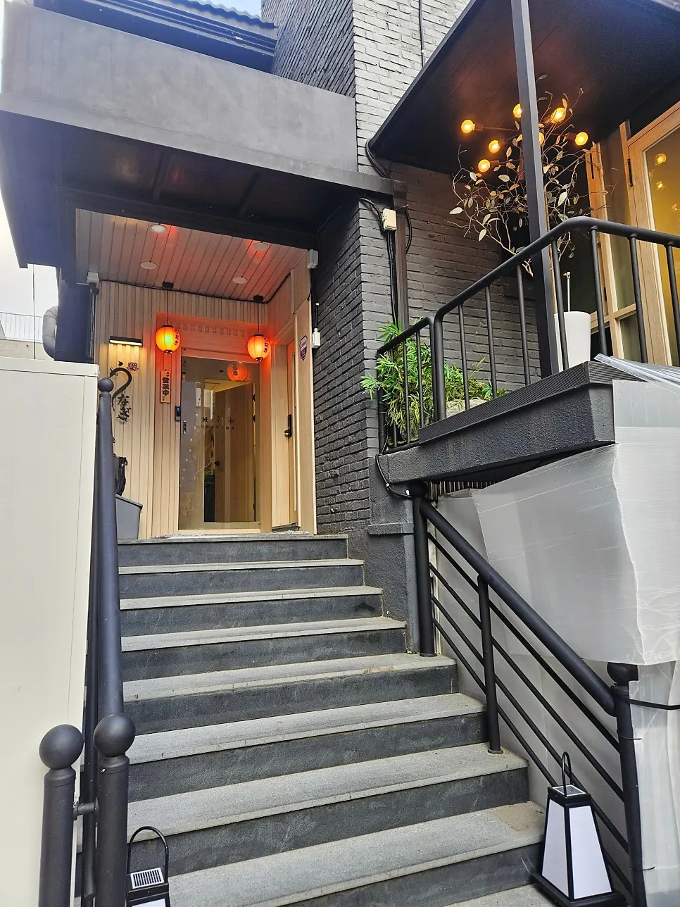 Stairway entrance leading up to Unagiwa's second floor