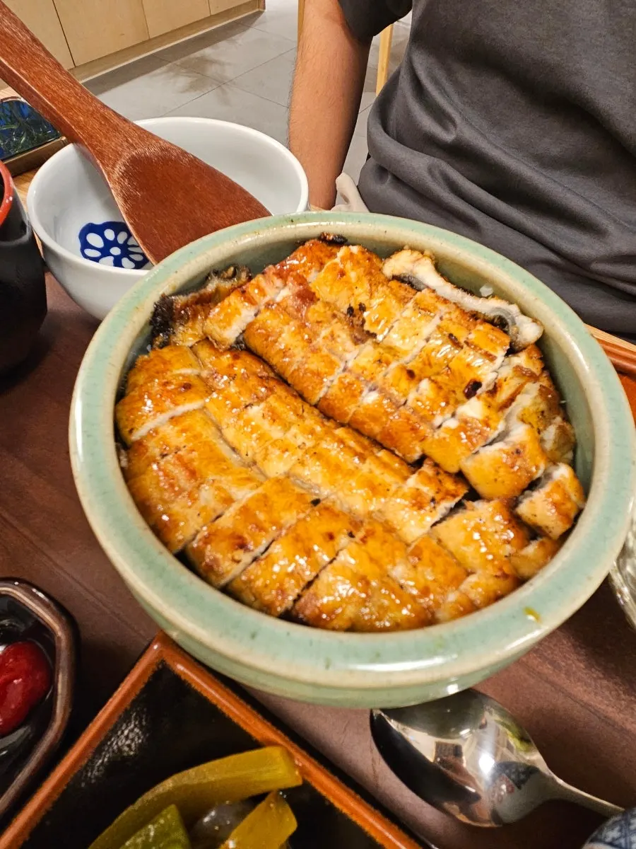 히츠마부시 상과 미니 양 비교 상차림