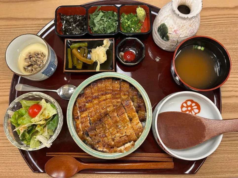 Full hitsumabushi set spread