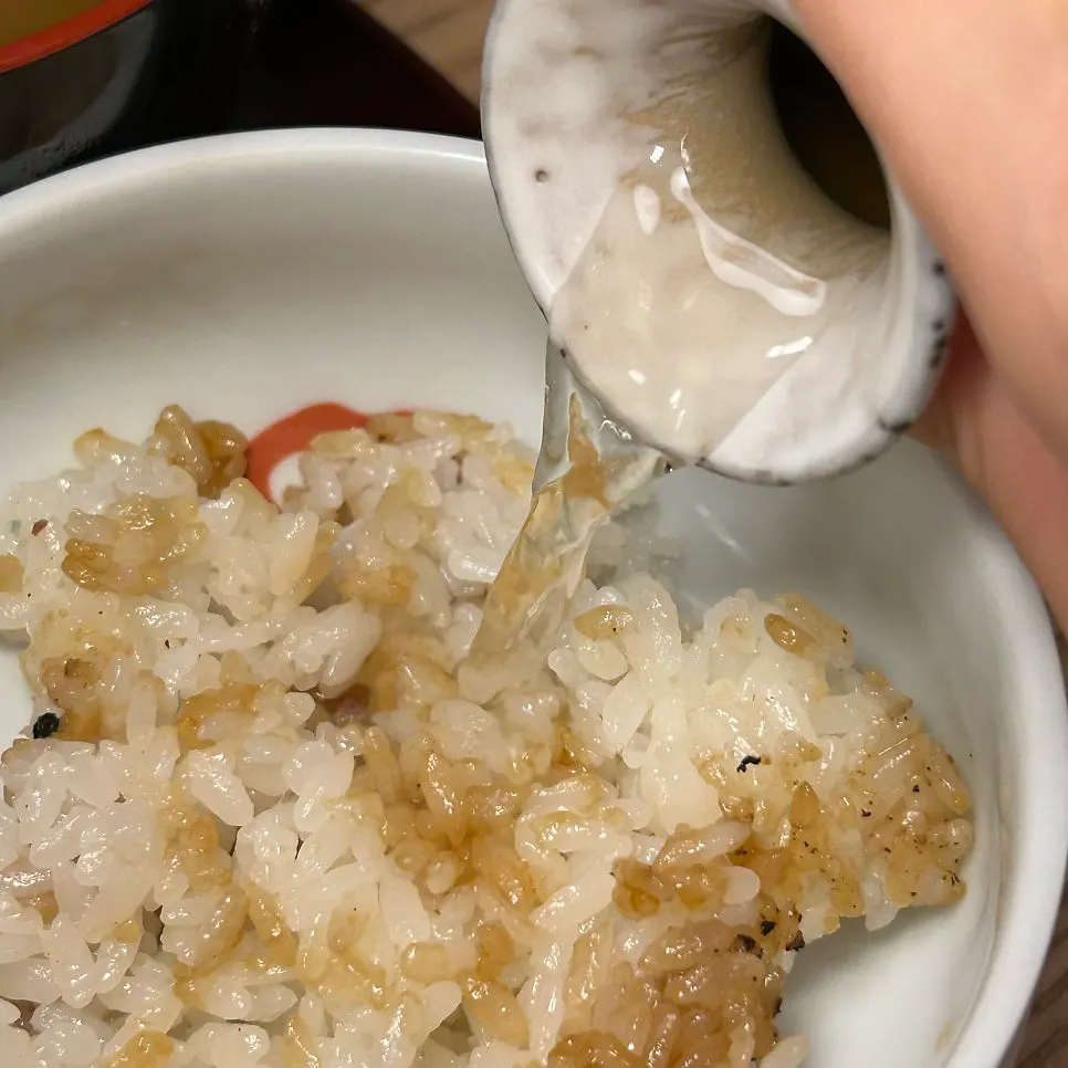 Broth for ochazuke with seaweed and chives