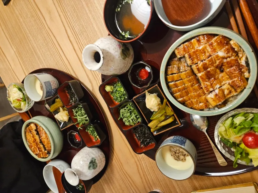 2인분으로 차려진 히츠마부시 상