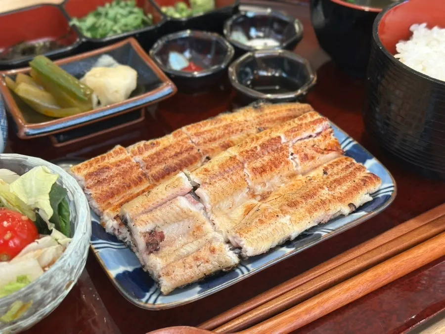 Plate of shirayaki with the eel's pure flavor