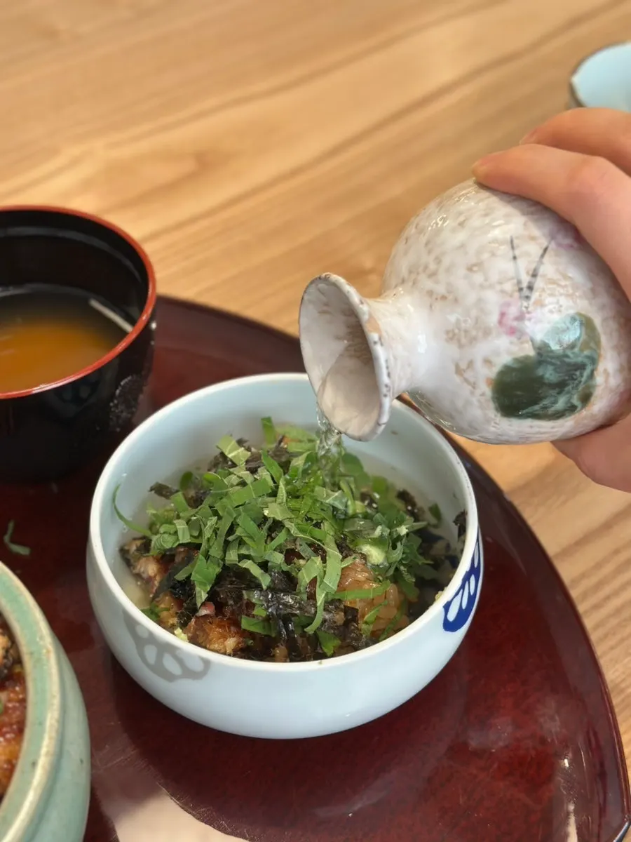 Eel ochazuke made by pouring broth over rice