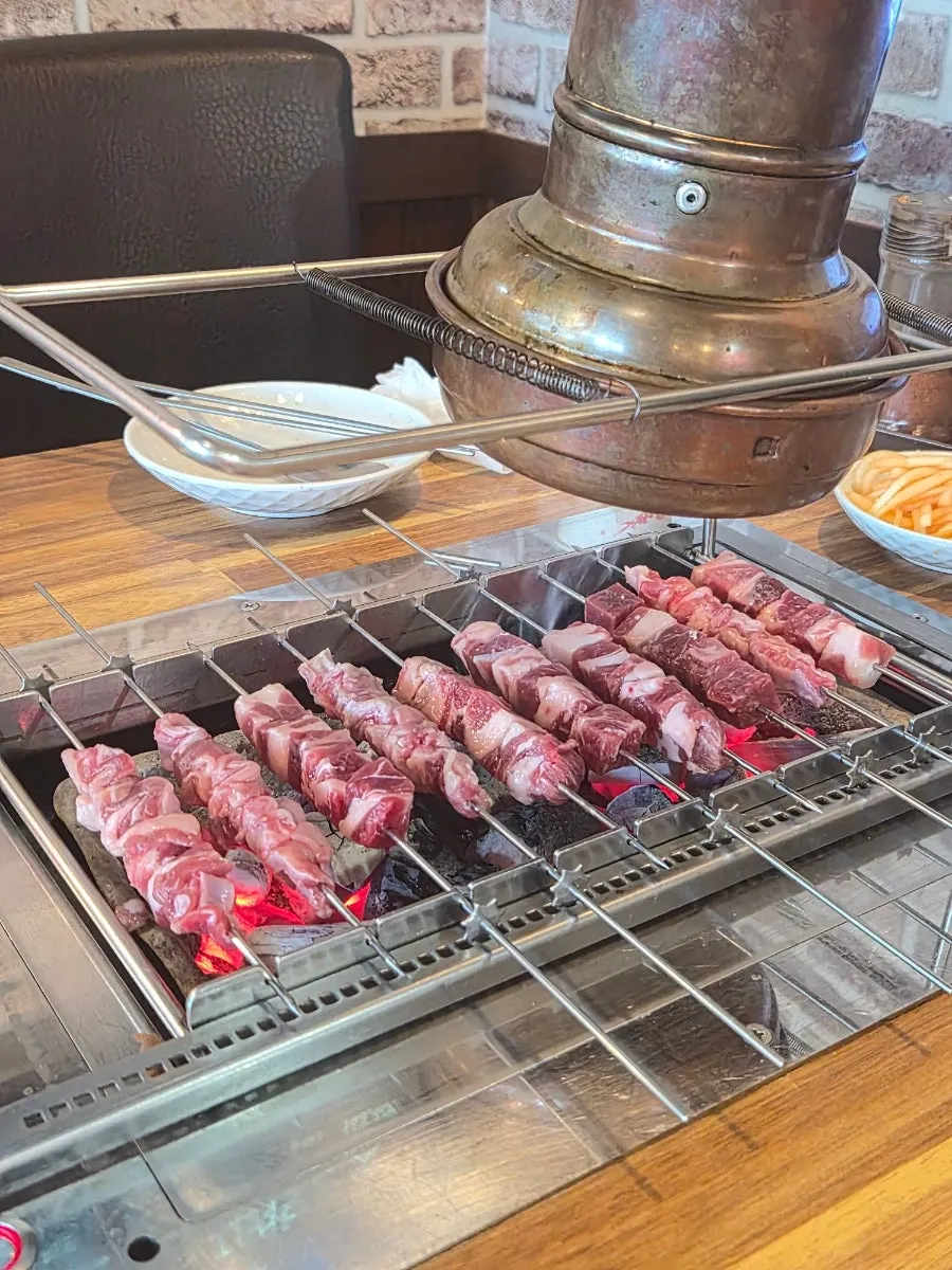 Yang kkochi on the charcoal grill