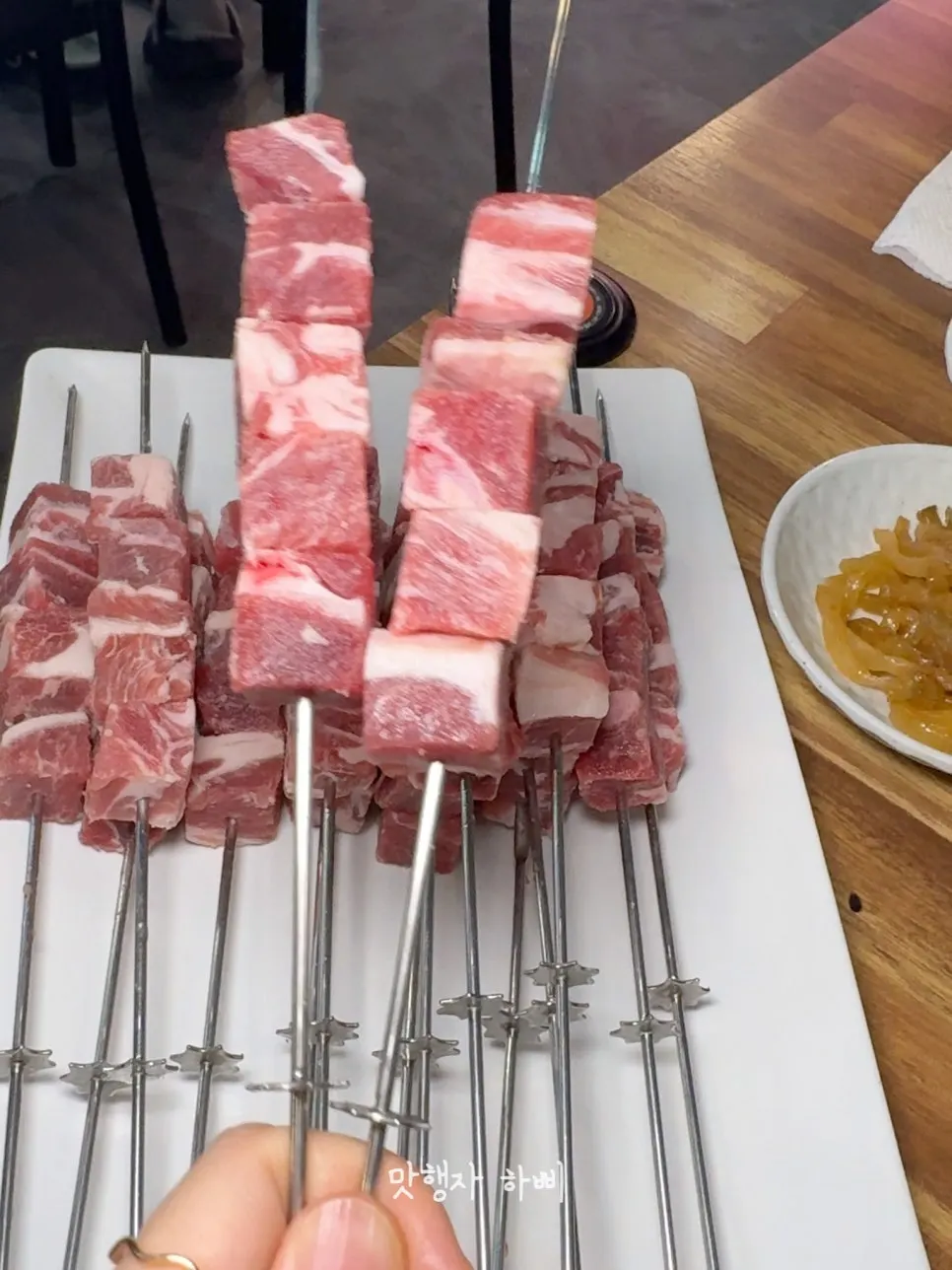 기본 양꼬치 2인분 접시