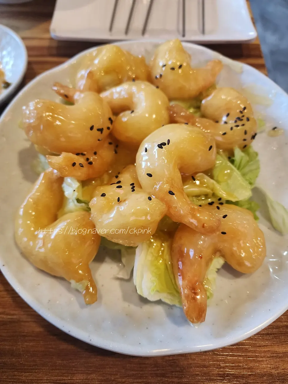 비벼서 완성한 간짜장 한 그릇