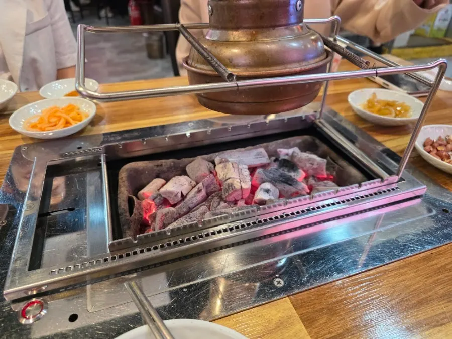 주문한 양꼬치 상차림