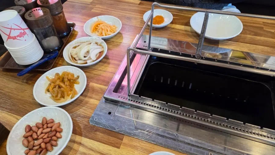 꼬치류와 중국요리 메뉴판 페이지