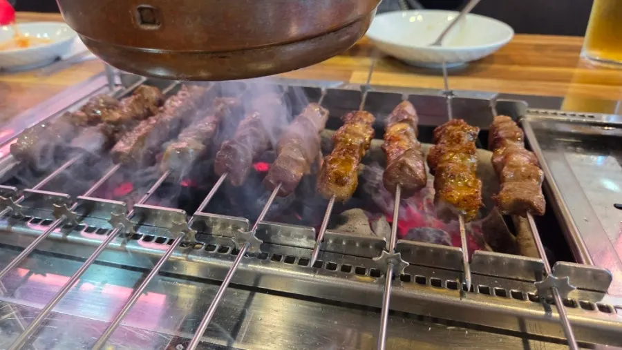 얼큰한 국물의 옥수수면
