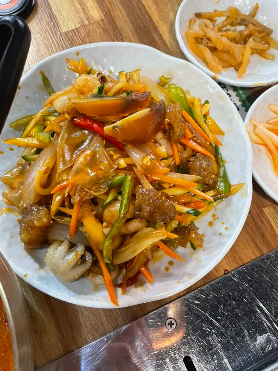 Chinese dishes ordered together
