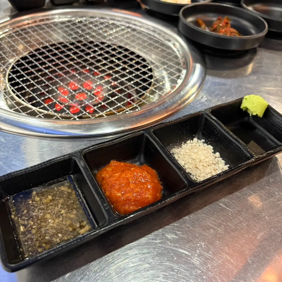 주문한 의성마늘 소갈비살 접시