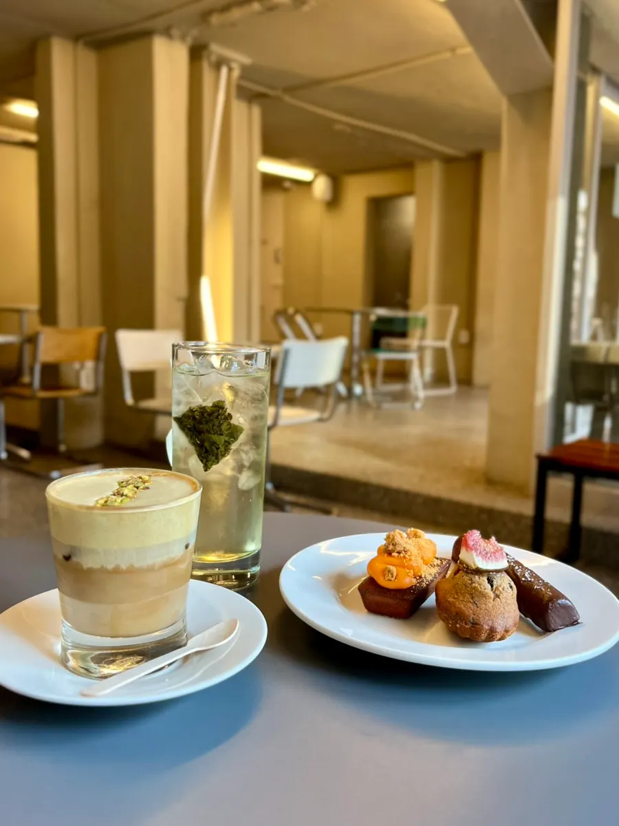 A table at Upper and Under with delicious financiers
