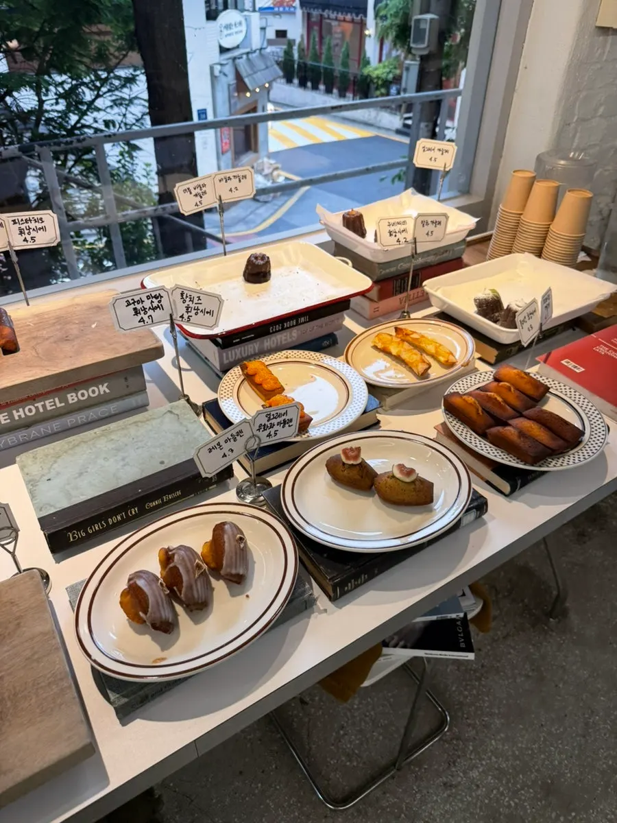 The last remaining financiers, madeleines and canelés