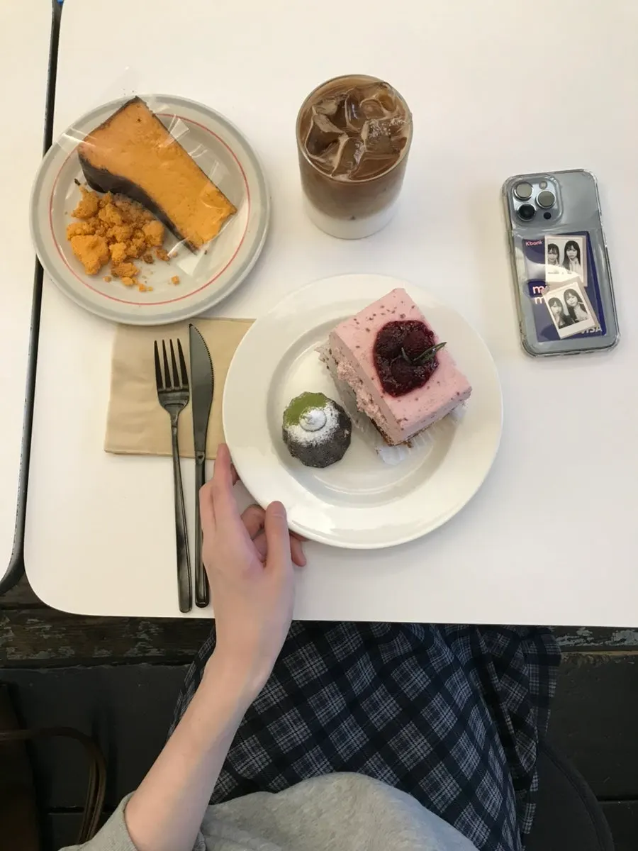포장 전 남은 디저트 모습