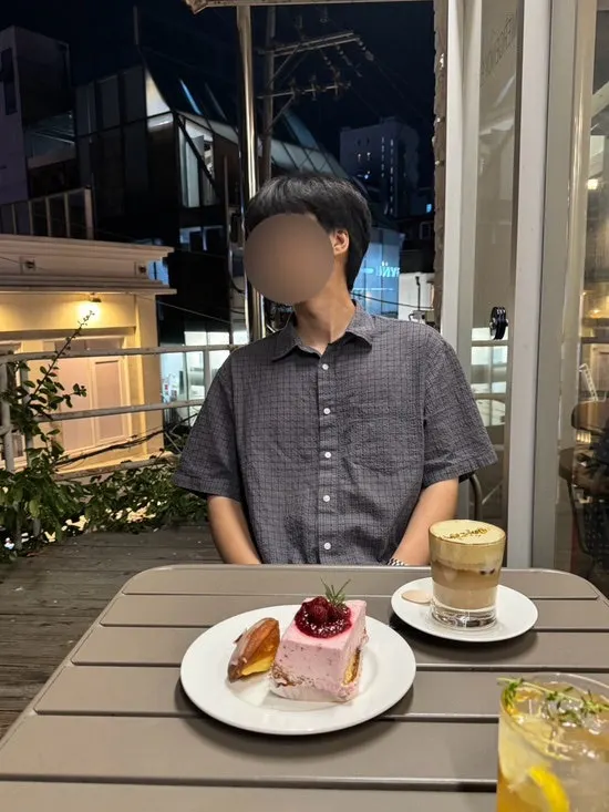 어퍼앤언더 2층 테라스 테이블 세팅