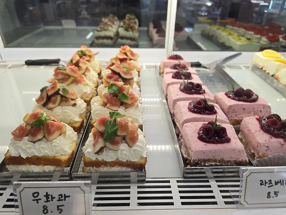 Upper and Under's fig cake topped with seasonal figs