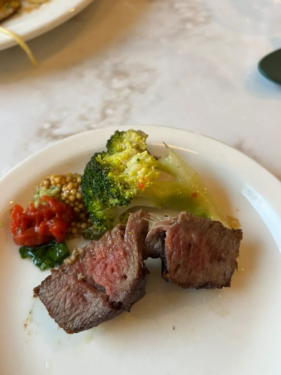 Steak with broccoli in anchovy dressing