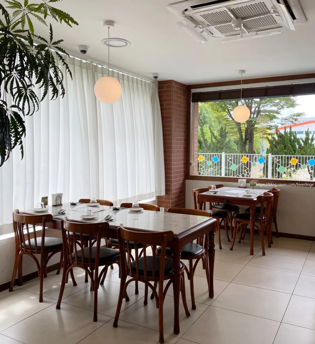 Exterior of Upstairs Kitchen Bamridan-gil Branch on Ilsan's Bamridan-gil