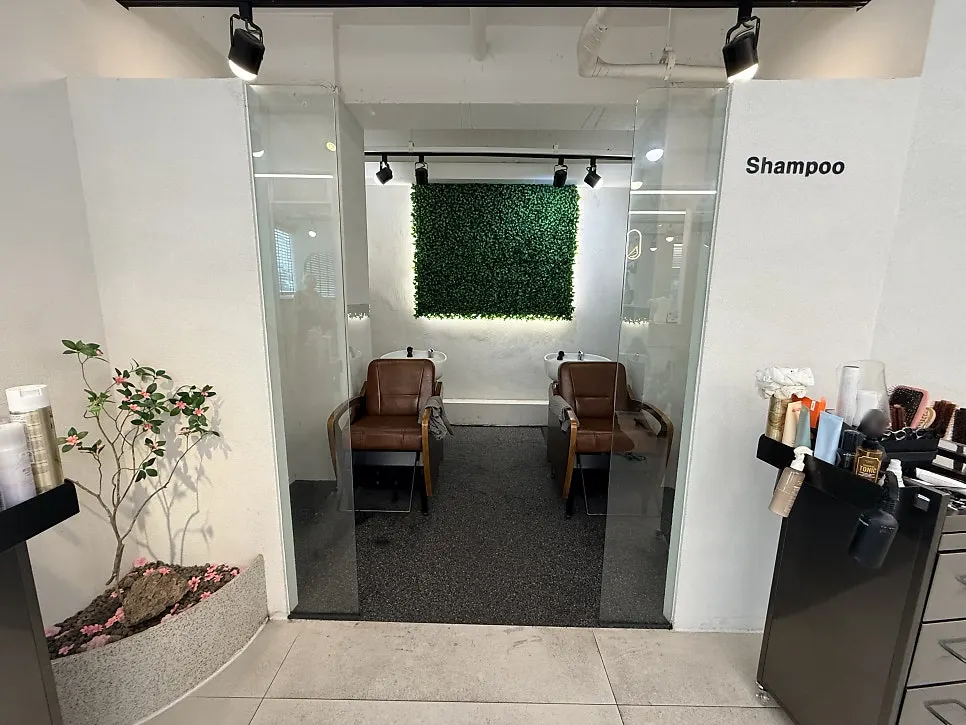 Urban Ground Hair shampoo and care area