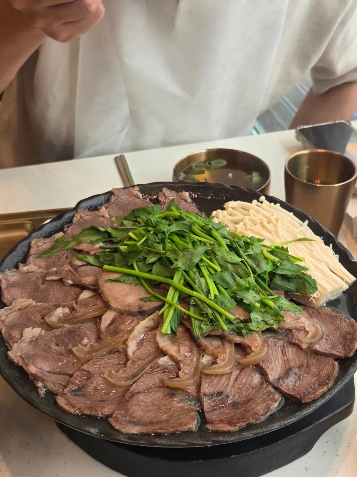 Table spread of Korean beef suyuk at Useum Pangyo Branch