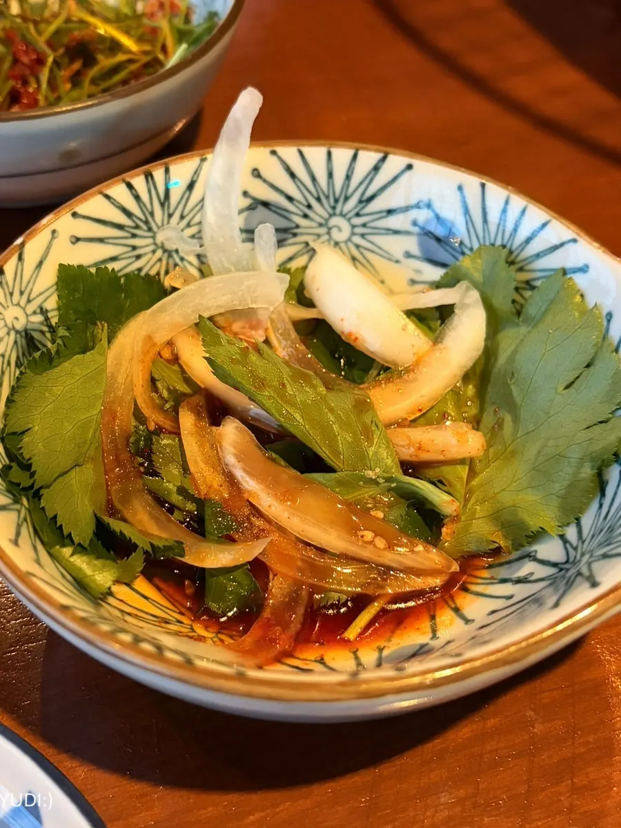 Mountain garlic, wasabi, and perilla leaf pesto side dishes
