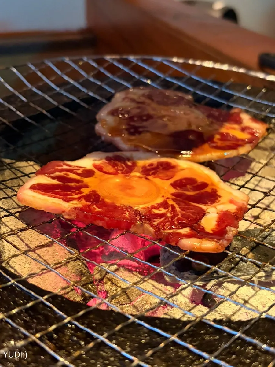 Smoky charcoal-grilled oxtail