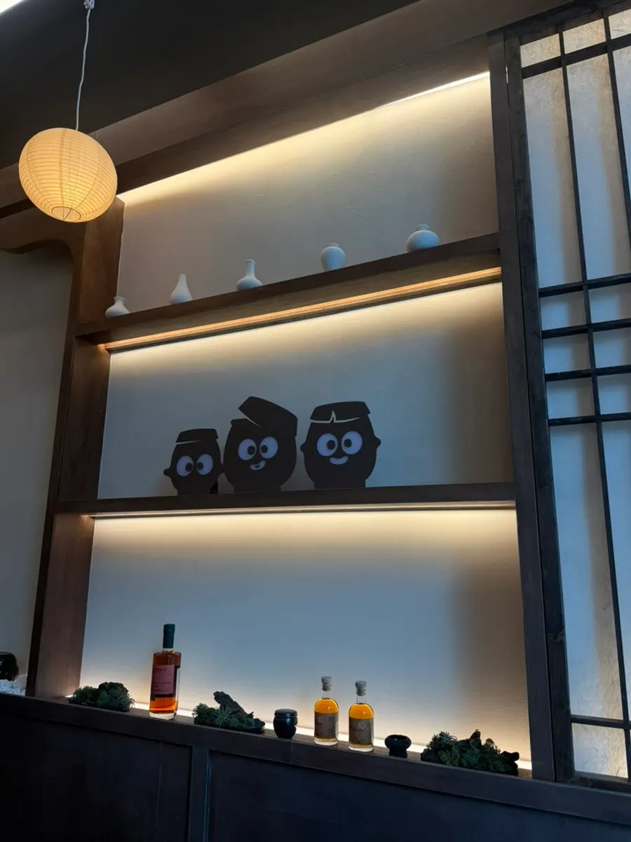 우슬 실내 좌석과 인테리어