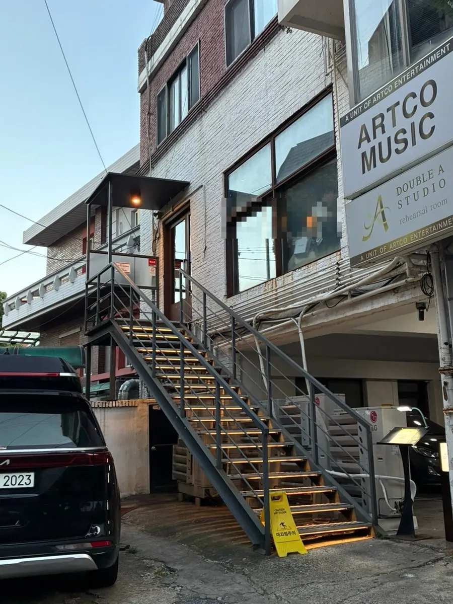 Exterior of the UWA Hongdae Main Branch building